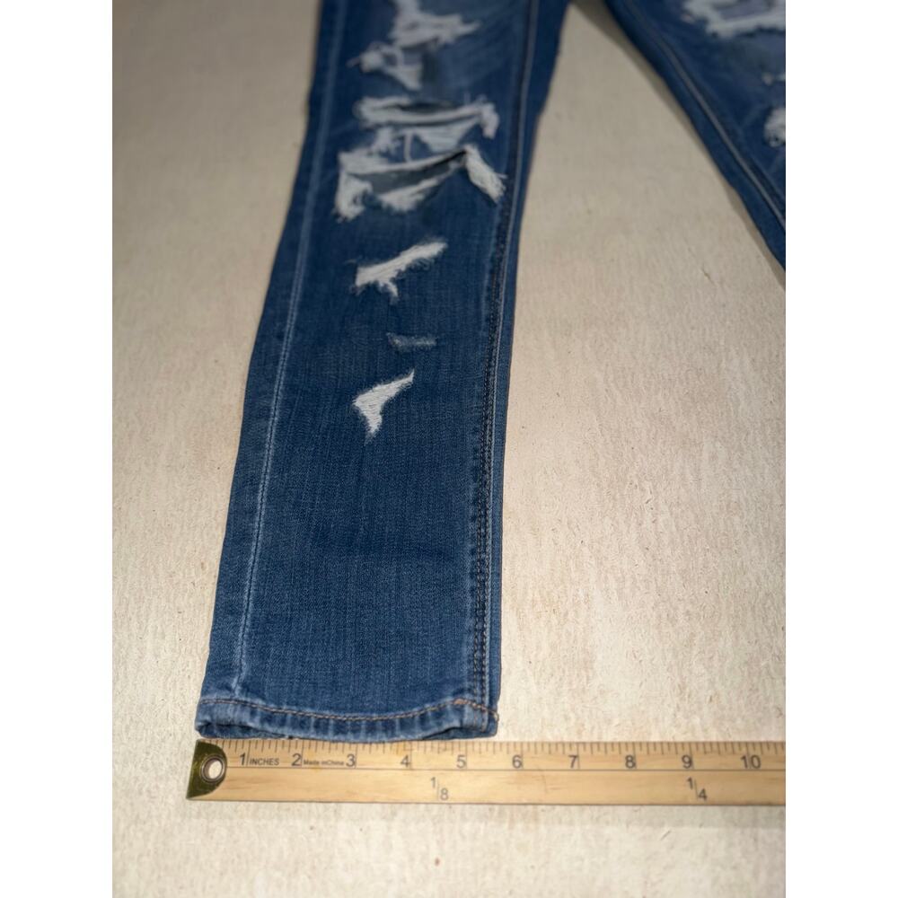 American Eagle women’s distressed tomgirl blue jeans - Picture 8 of 16